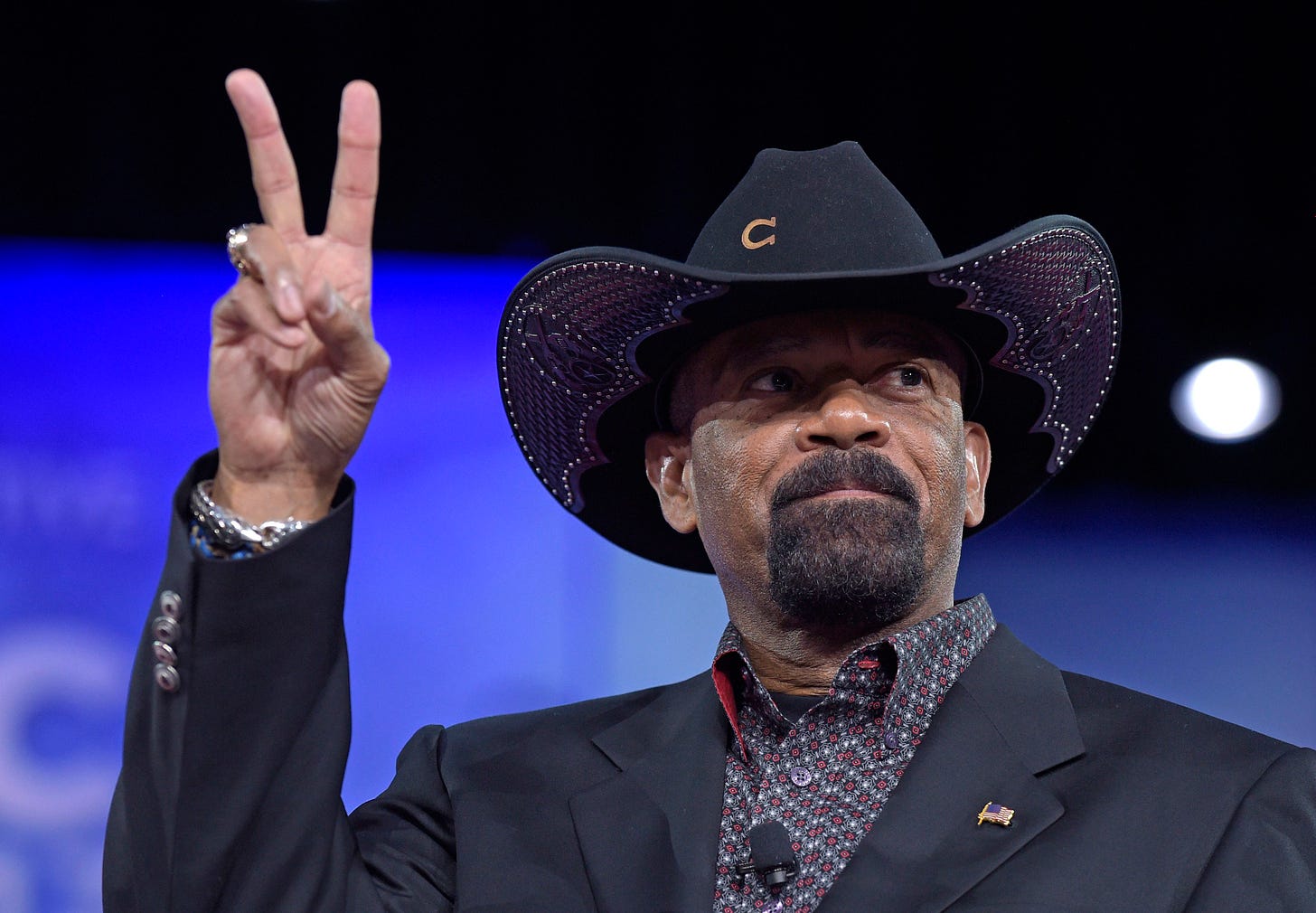 Choice of controversial ex-Sheriff David Clarke to speak at Oregon  conference for school resource officers draws criticism - oregonlive.com
