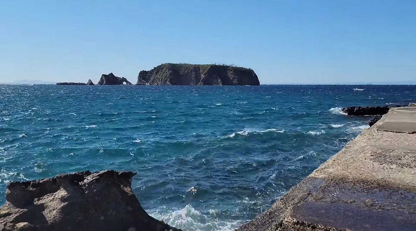 On his way to Cinnabar Island, Alex visited the real world location of the Seafoam Islands: Ukishima, Chiba