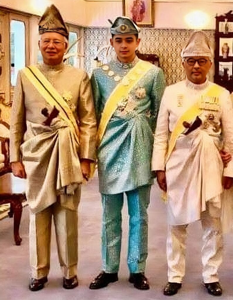 Former Prime Minister Najib, vying for Pardon, is one of the 'Orang Besar Berempat' as 'Orang Kaya Indera Shah Bandar ke-11 (OKISB)'. - Pic from Najib Razak FB