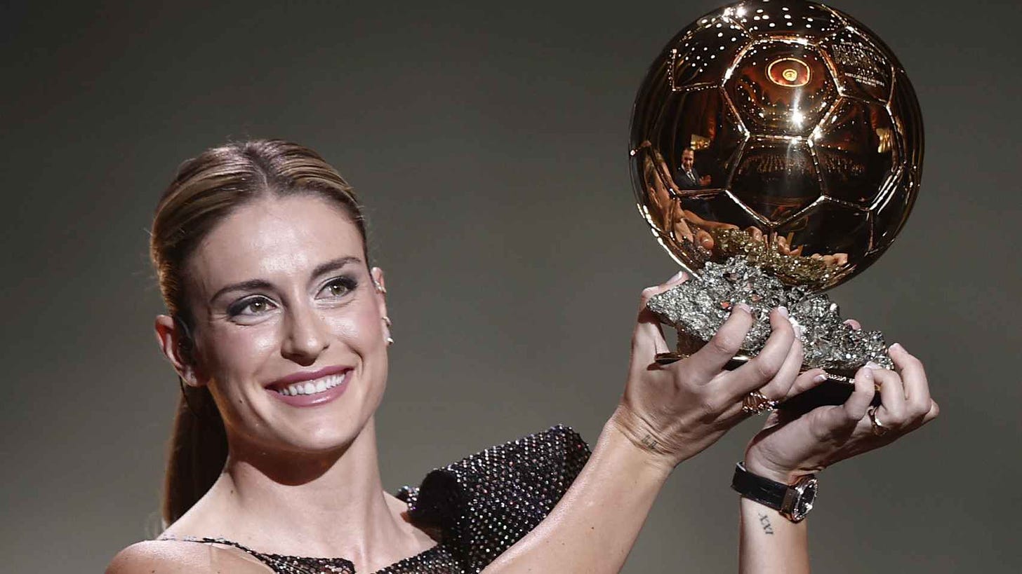 Alexia Putellas gana el Balón de Oro Femenino: reina del fútbol por ...