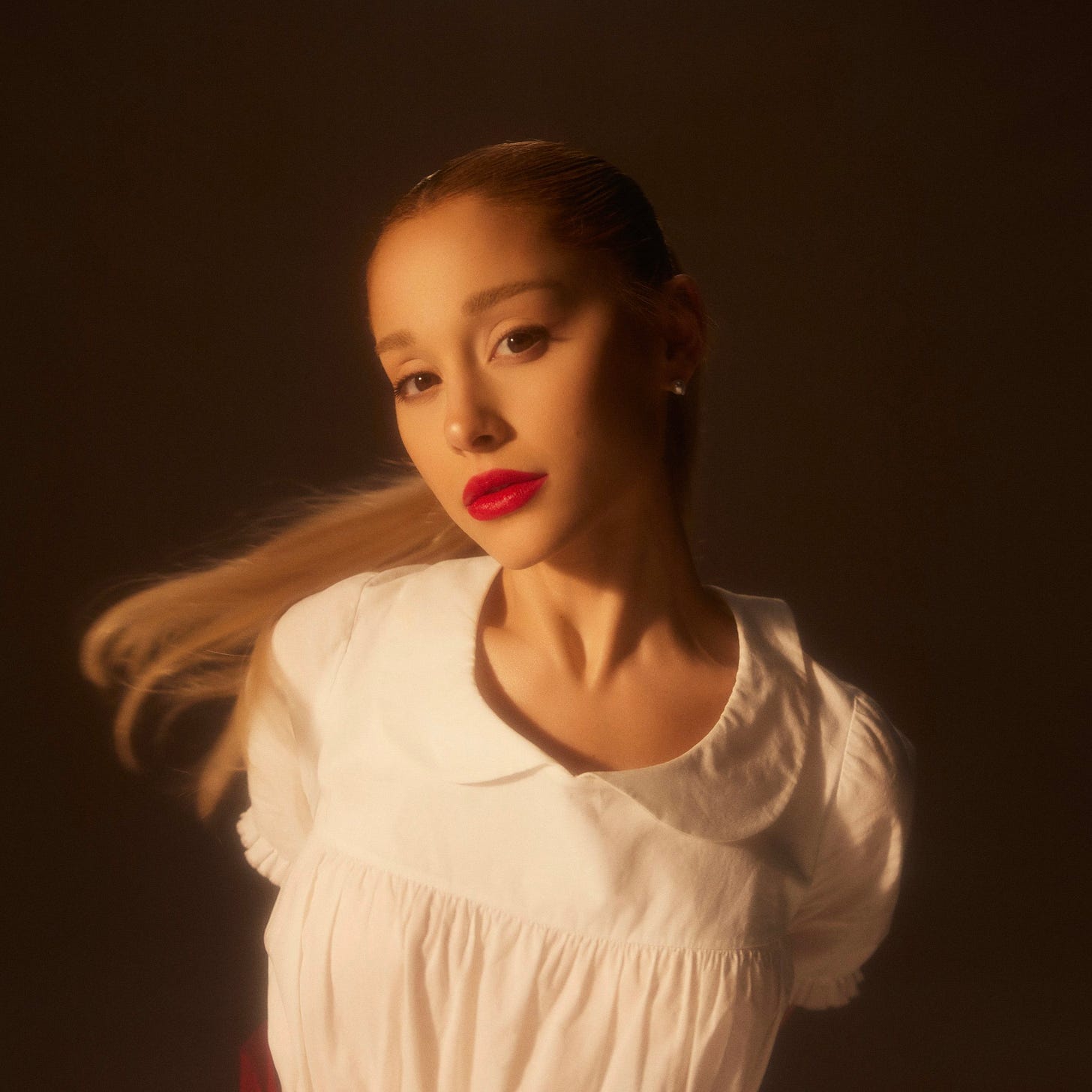 aubrey - TTPD era 💋 on X: "Ariana Grande looks beautiful for her album  photoshoot of “eternal sunshine” that's out now! https://t.co/xvZe34O7fR" /  X