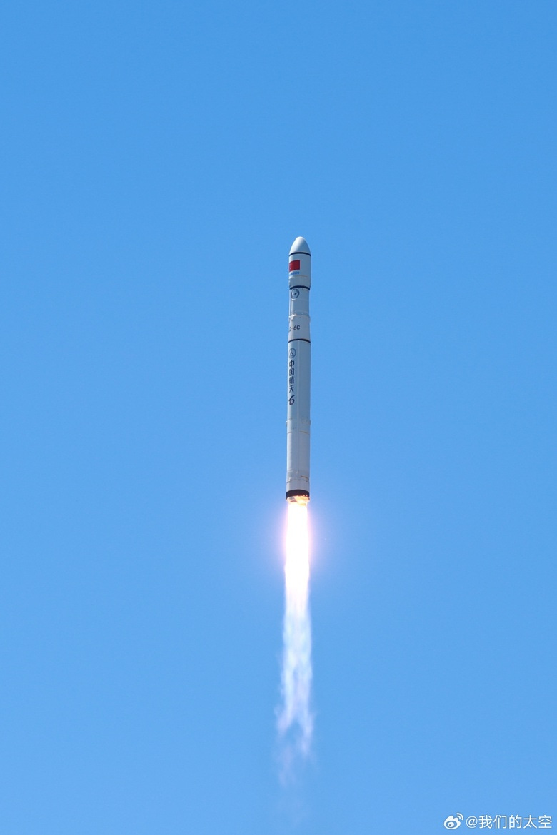 The Long March 6C during first-stage flight.