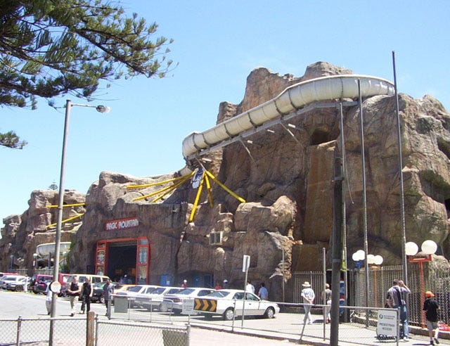 Magic Mountain, Glenelg - Wikipedia