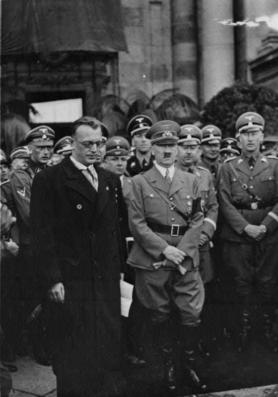 Bundesarchiv_Bild_119-5243,_Wien,_Arthur_Seyß-Inquart,_Adolf_Hitler.jpg