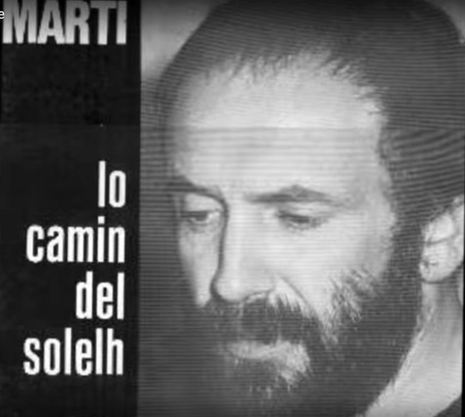 Copie de pochette de disque (Lo camin del soleilh) avec photo du chanteur occitan Claude Marti, sur fond noir. 