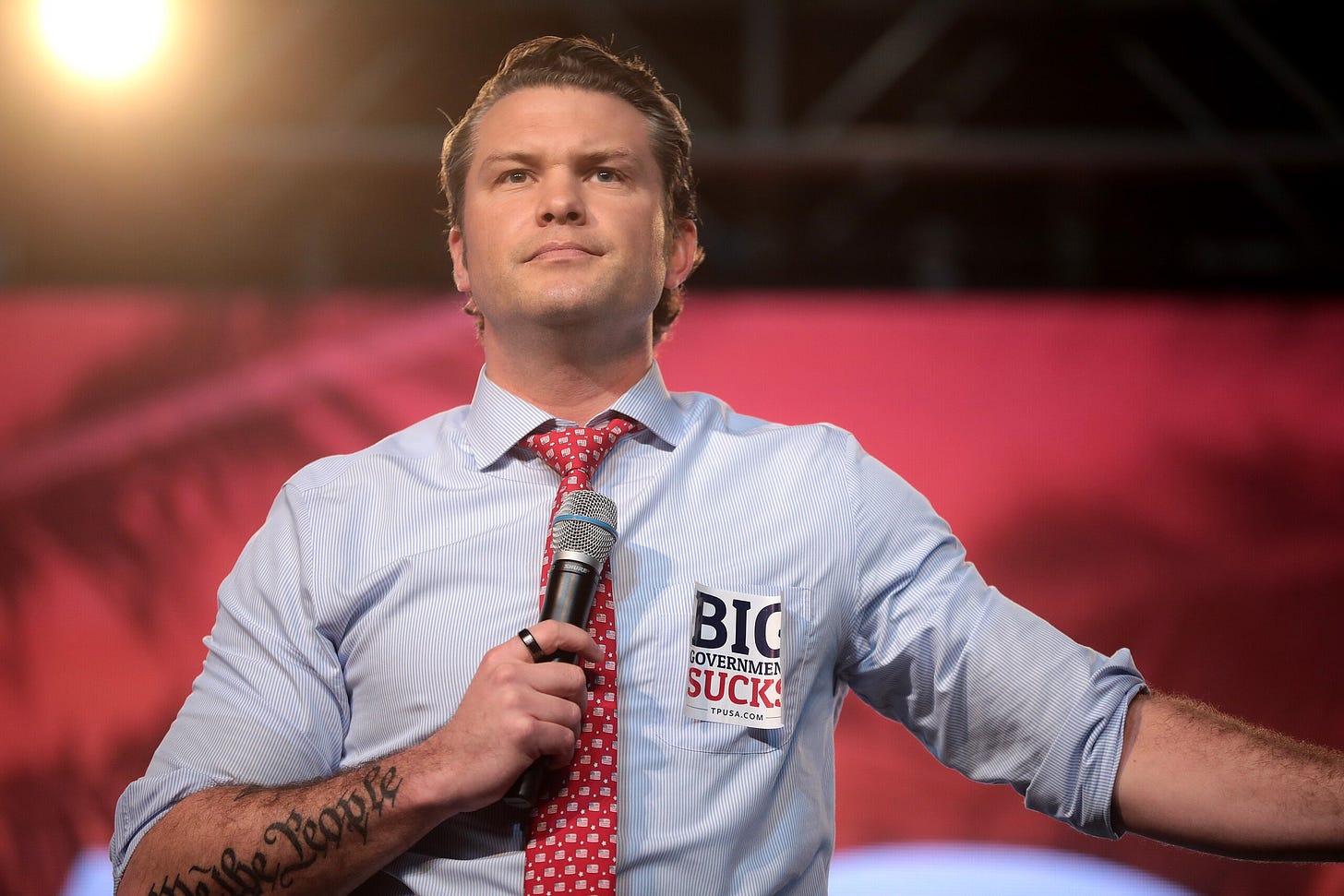 File:Pete Hegseth (45527398825).jpg - Wikimedia Commons