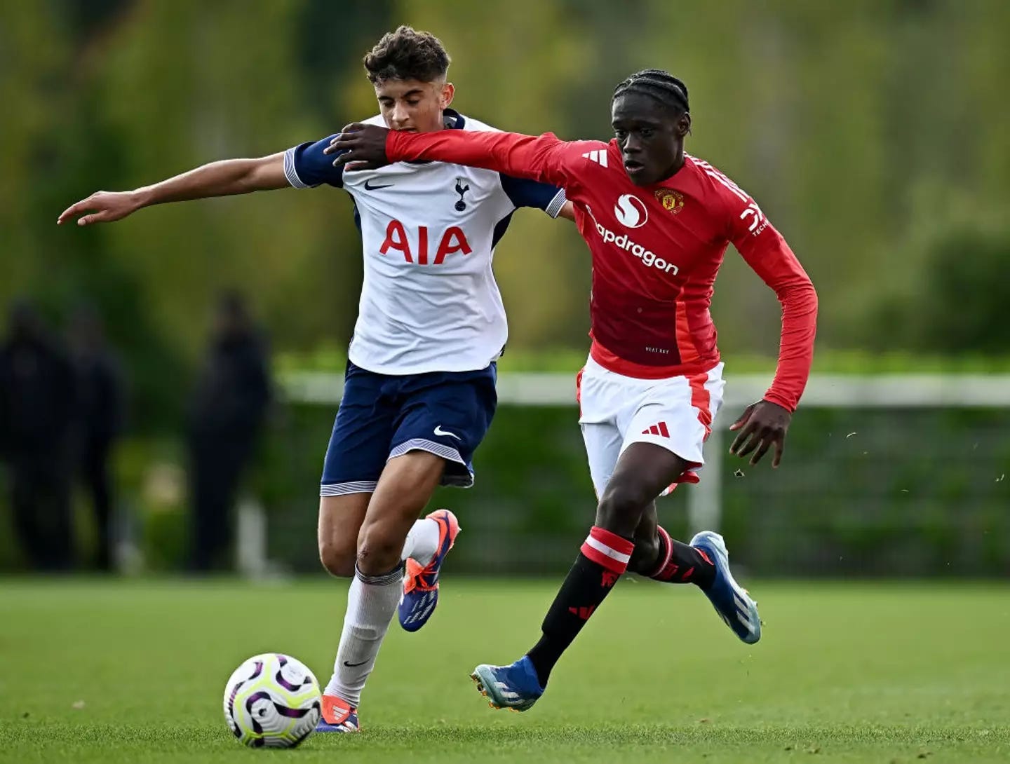 Man Utd boss Ruben Amorim could promote wonderkid to solve problem position  in new 3-4-3 setup - Man Utd - SPORTbible