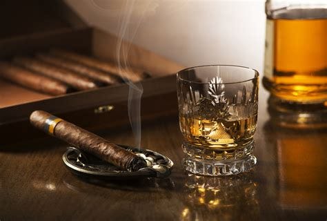 5 cigars and whiskeys that go hand in hand - Rib’N Reef: Le Meilleur ...