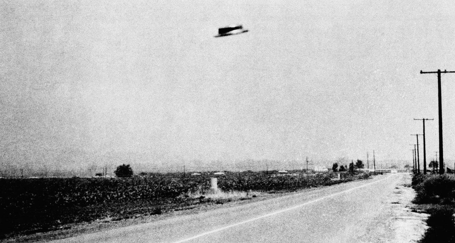 Pentagon bekrefter at de har etterforsket UFO-er i årevis