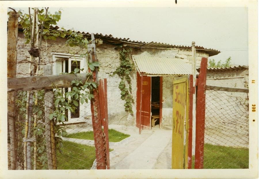 L’entrata della Scuola 725
