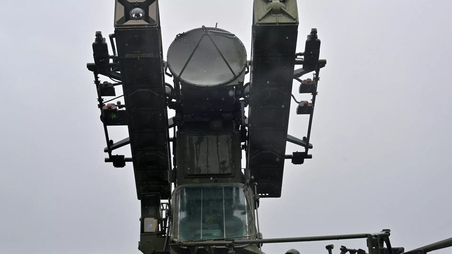 A 9K35 Strela-10 (Arrow) air defence system is seen at a position - Sputnik International, 1920, 29.09.2024