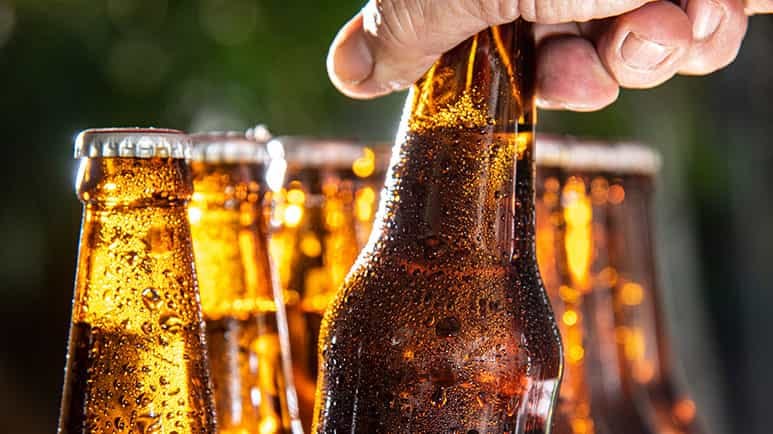 beer alters red blood cell lipid profiles