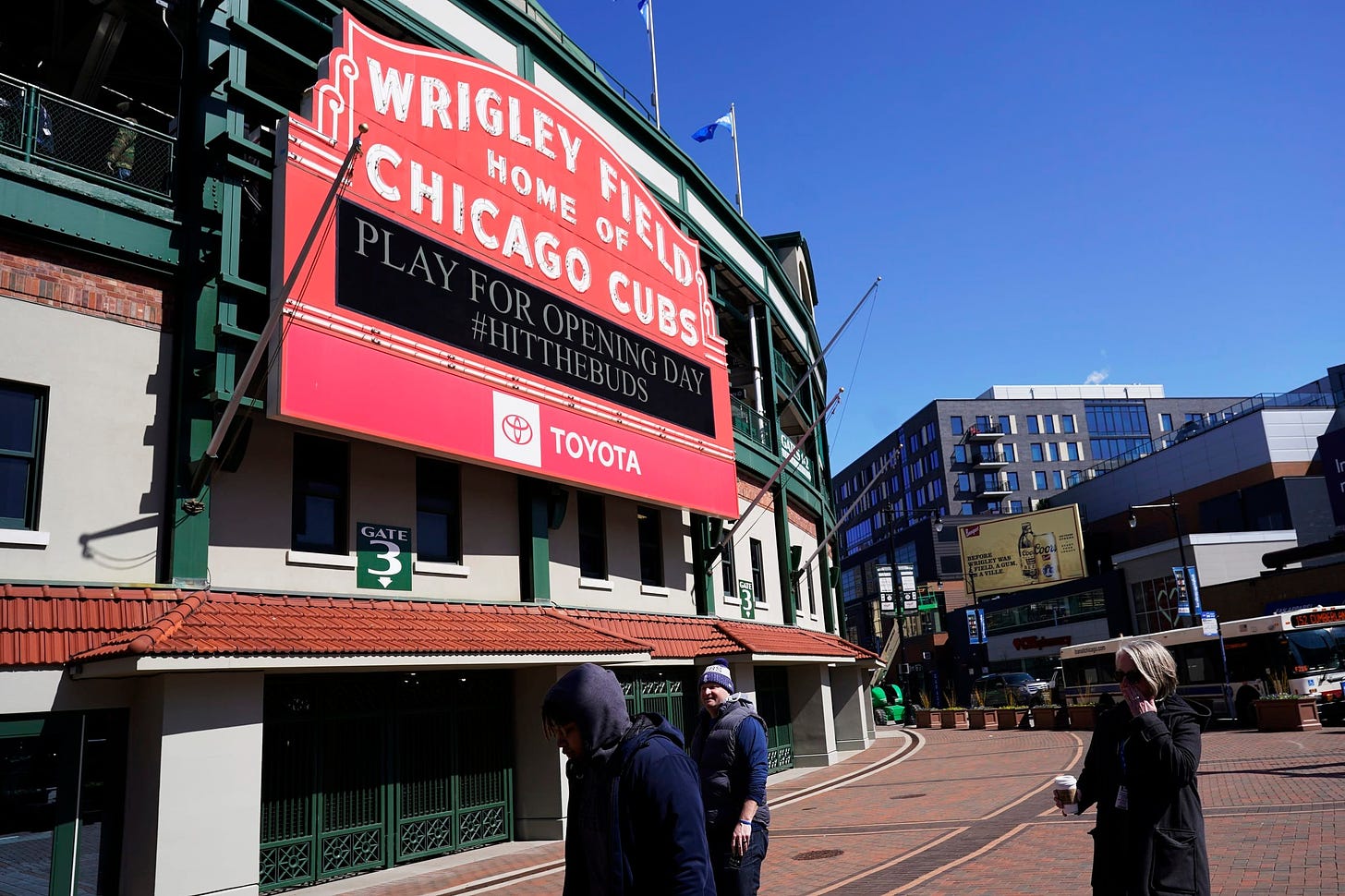 Chicago Cubs on trial over wheelchair access at Wrigley Field | Courthouse  News Service