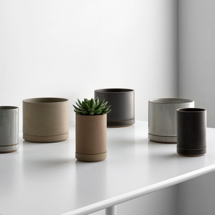 Hasami Black Large Planter And Saucer Set