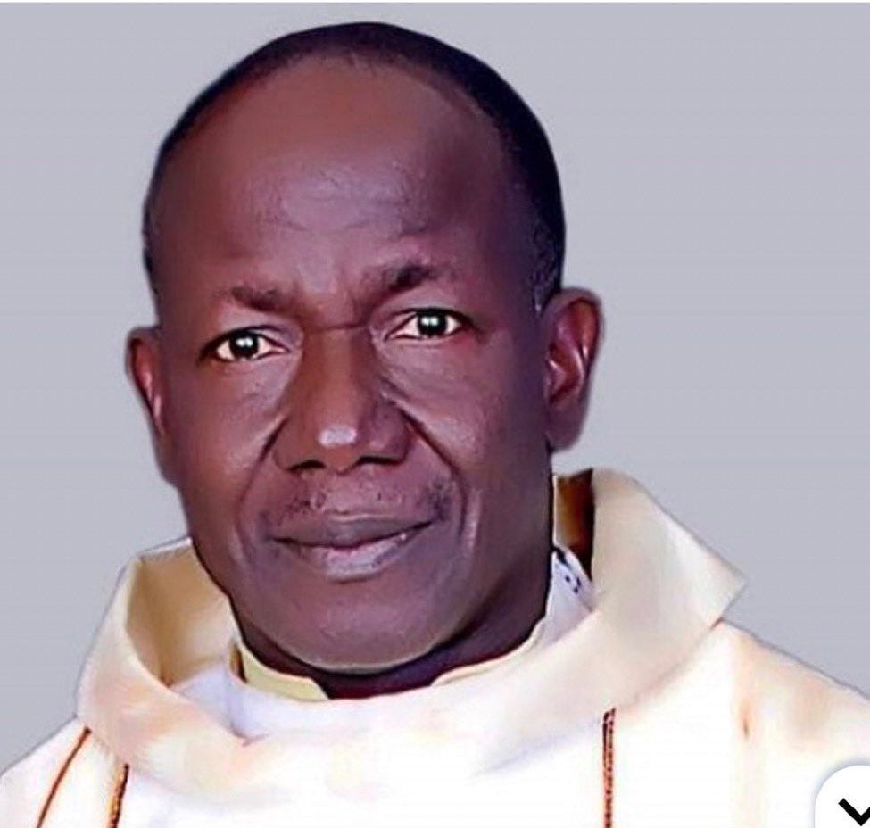 Padre Isaac Achi