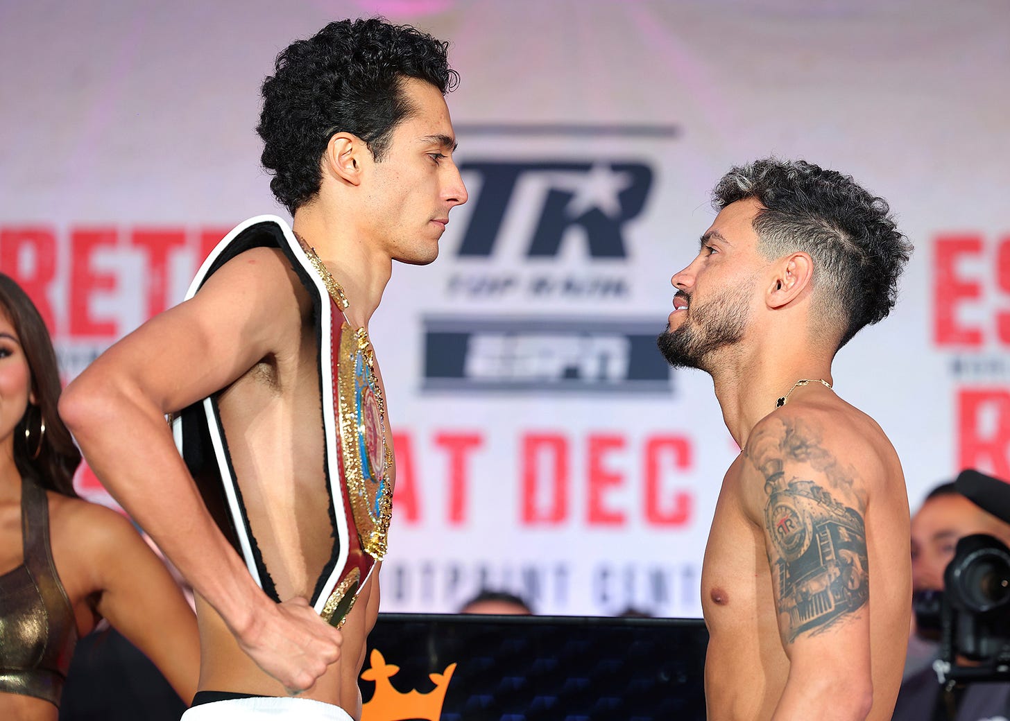 Rafael Espinoza vs Robeisy Ramirez_faceoff2.jpg