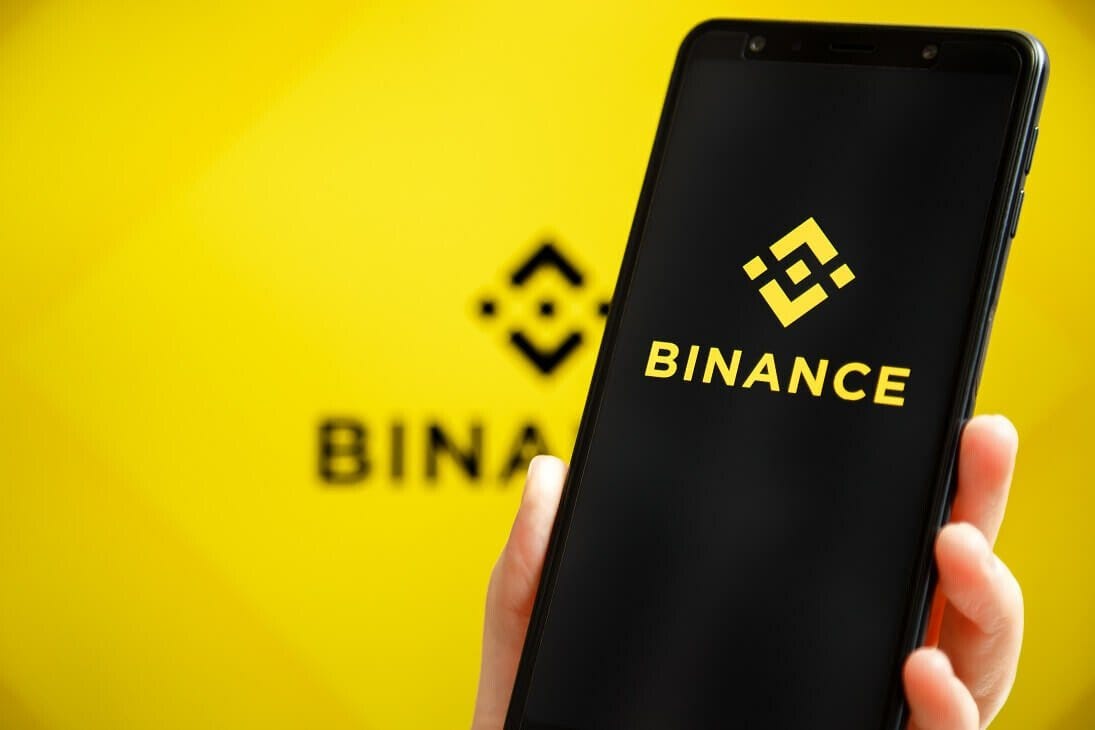 Pourquoi Binance a converti 1 milliard de dollars de BUSD en Bitcoin, Ether  et BNB ?