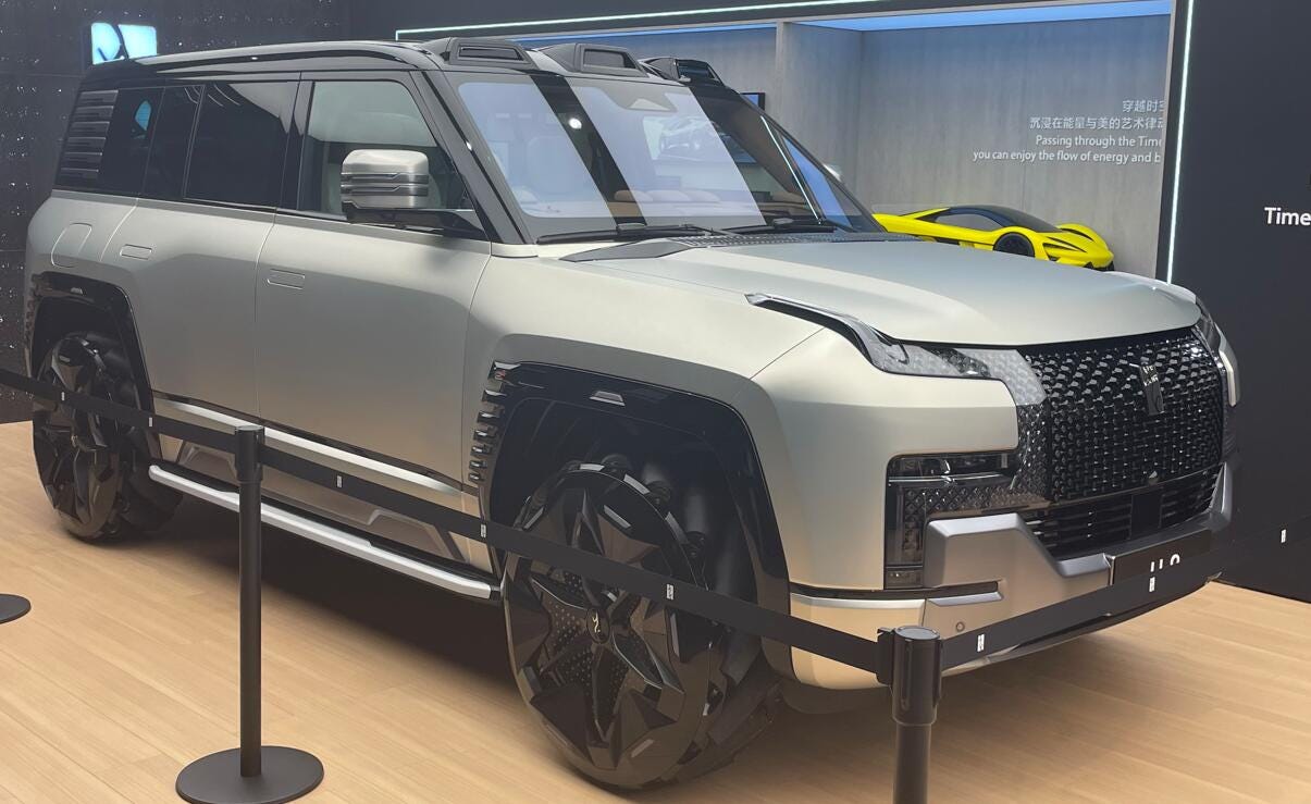 BYD Yangwang begins pre-sale of U8 off-road SUV at $160,000-CnEVPost
