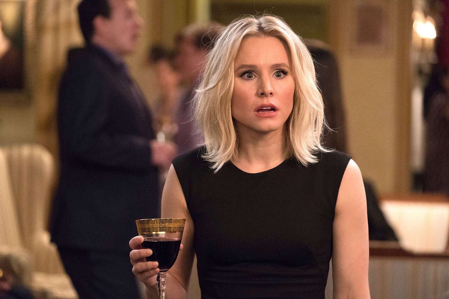 The Good Place: Kristen Bell teases Eleanor's 'Veronica Mars mode' in  premiere