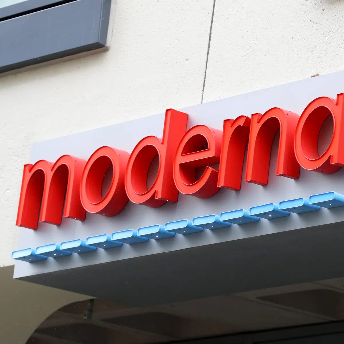 Moderna turns to AI to change how its employees work