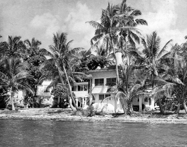 Cover: Sweet Way residence in 1922. Courtesy of Florida State Archives.