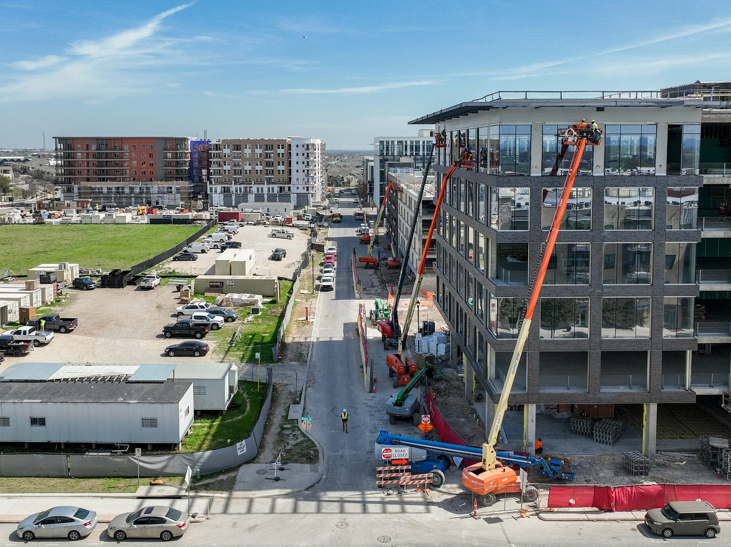 Austin Construction Collapses as Housing Market Struggles - Newsweek