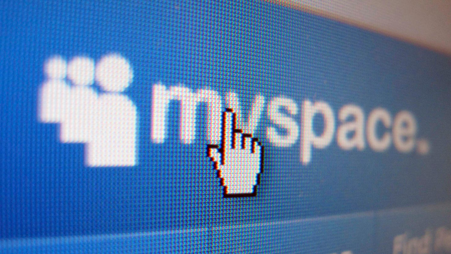 MySpace admits losing 12 years' worth of music uploads | CNN