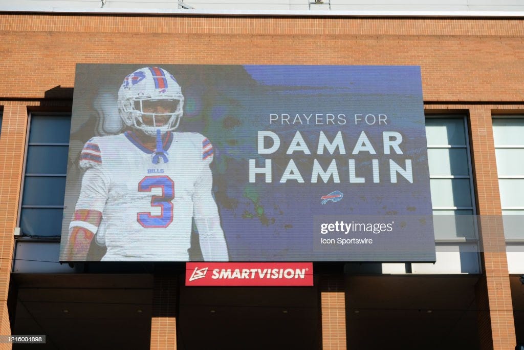 NFL: JAN 04 Damar Hamlin Support in Cincinnati
