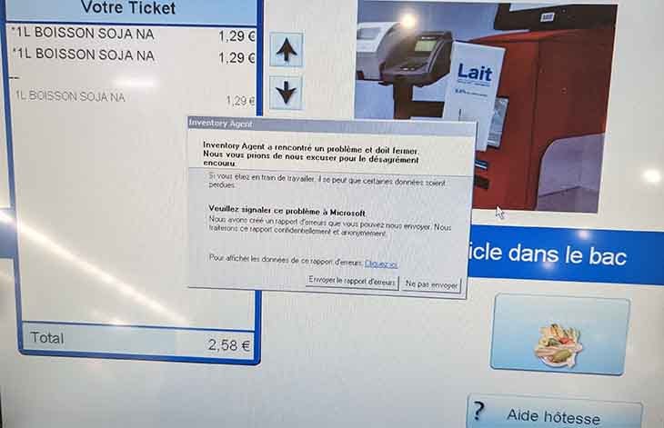 Photo of error message on a self-checkout machine display.