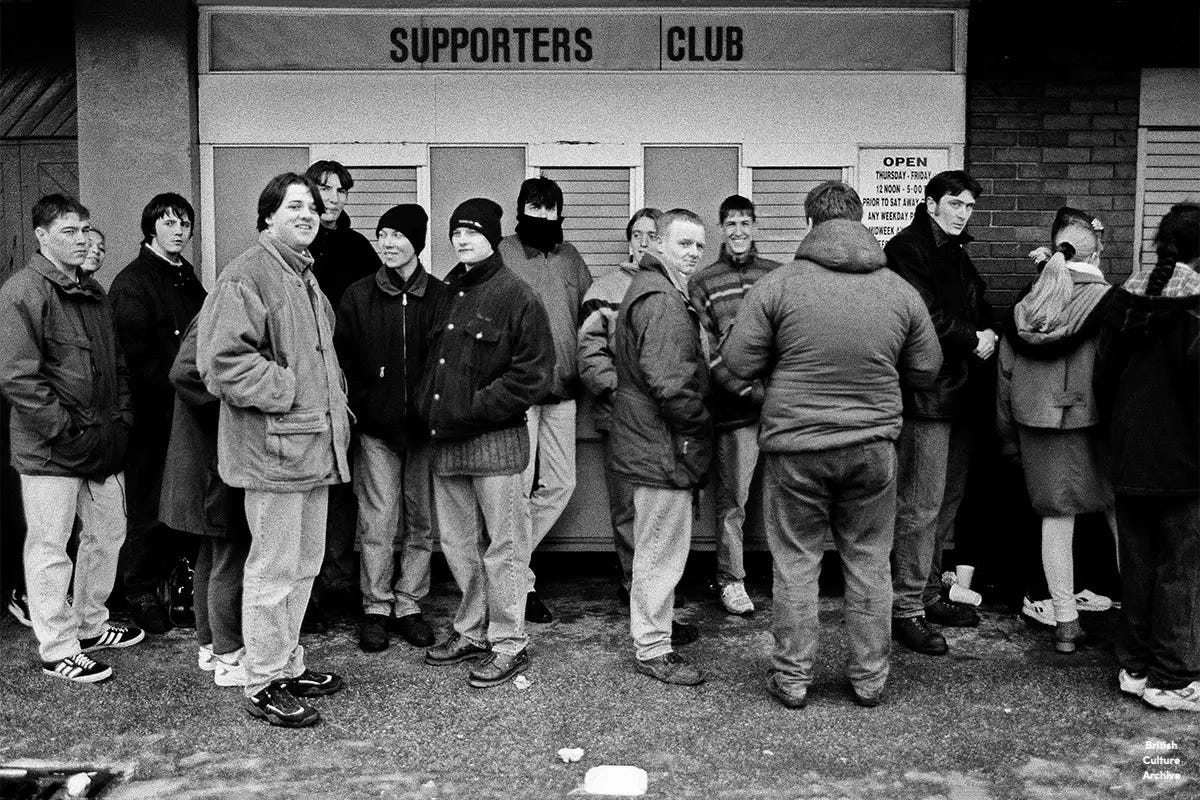 Oasis Fans - Maine Road, 1996. - Photo © Jon Shard / British Culture Archive. All rights reserved.