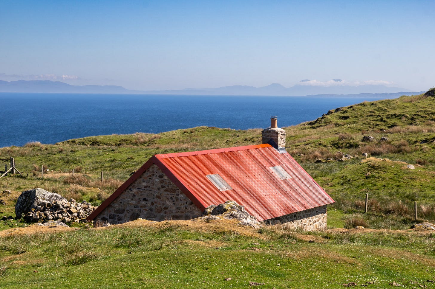 A newly refurbished bothy © Felicity Martin