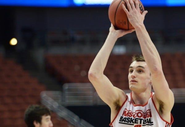 sam dekker shooting bare basketball loads into college men 2015 images