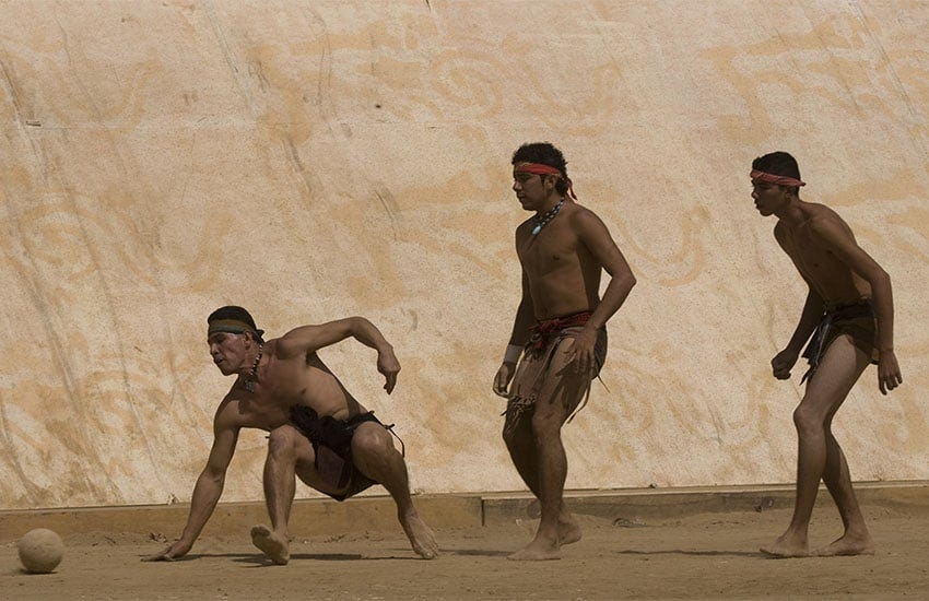 Members of a Ulama team in action.