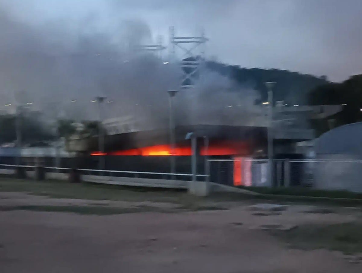 incendio en la estación La Rinconada del ferrocarril Valles del tuy