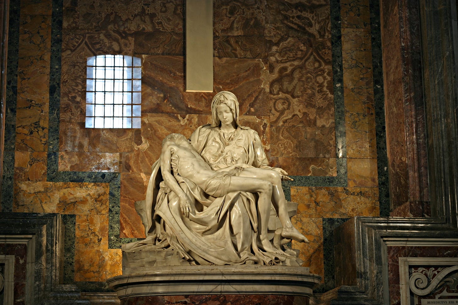 File:Michelangelo's Pieta 5450.jpg - Wikipedia