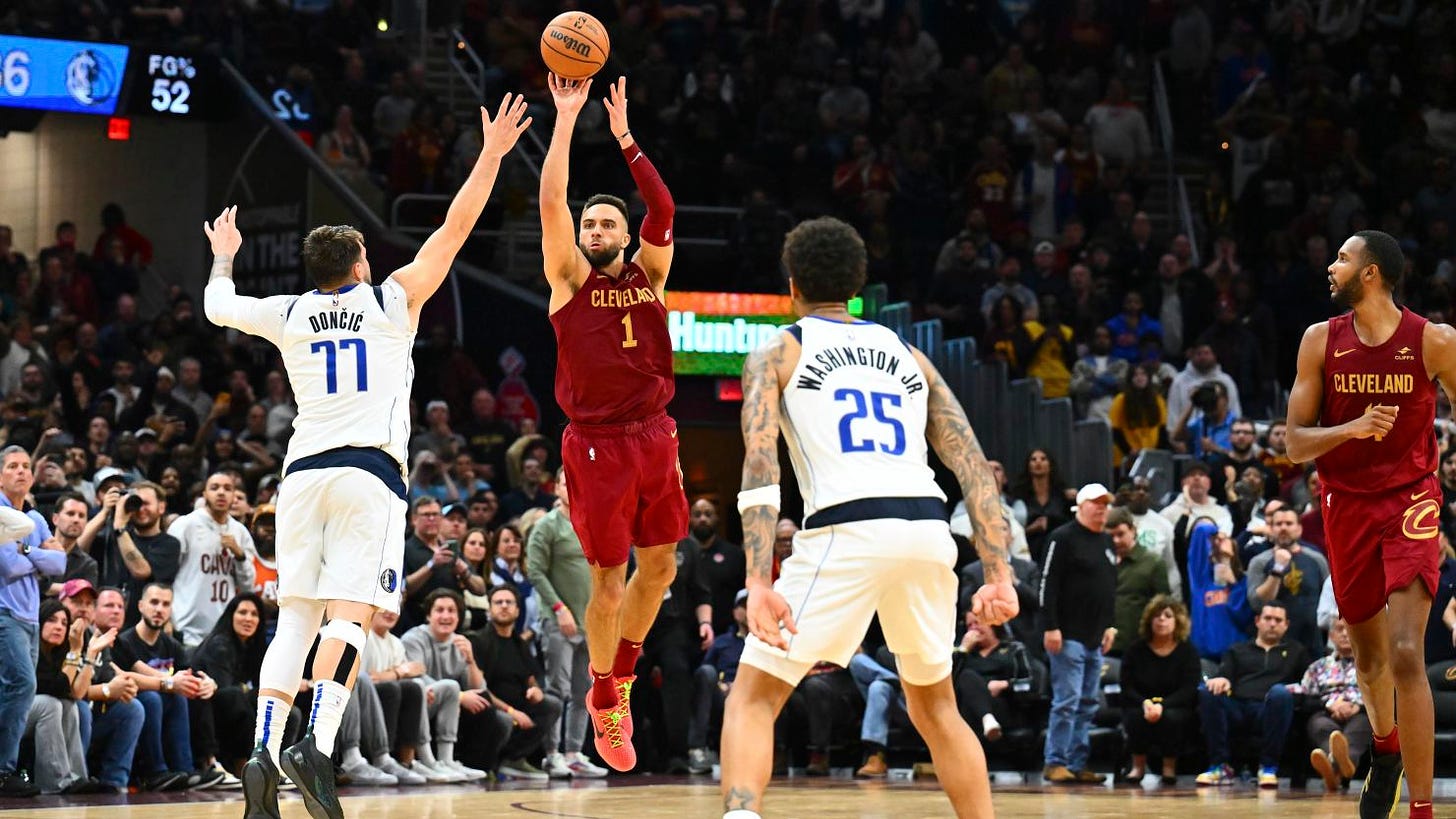 Max Strus knocks down incredible 59-foot buzzer-beater to give Cleveland  Cavaliers win over Dallas Mavericks | CNN