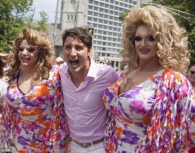 Justin Trudeau meets cross-dressers at gay pride parade | Daily Mail Online