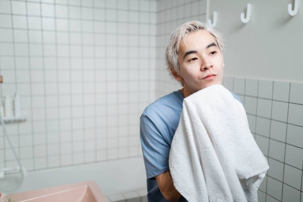best products for men to cover up acne