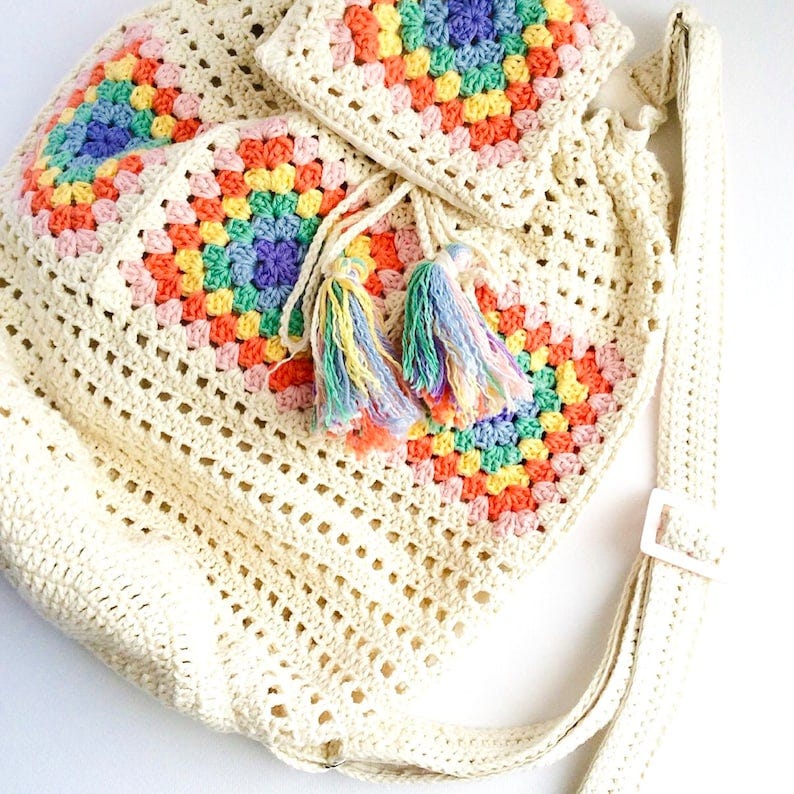 GRANNY SQUARE BACKPACK crochet pattern image 1