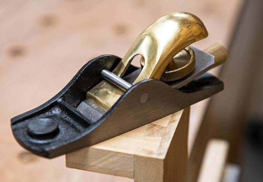 Small low-angle block plane, ideal for end grain work and accessing tight woodworking spaces.