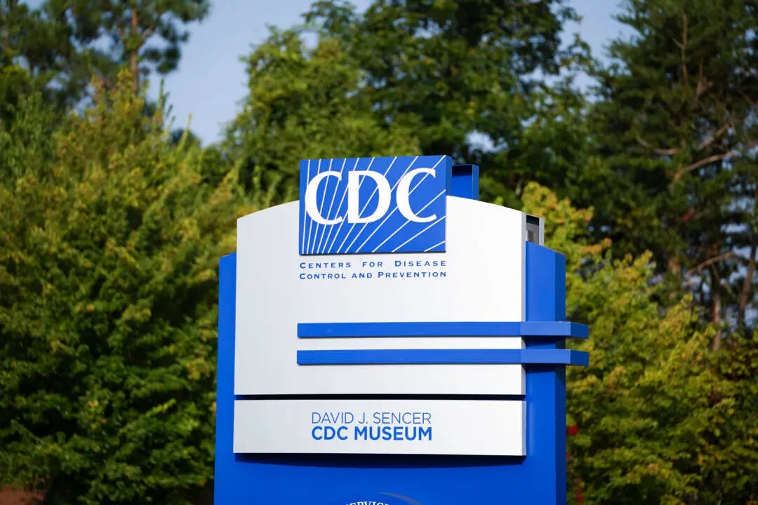 A CDC rejtett COVID-19-oltássérülési jelentéseket tesz közzé