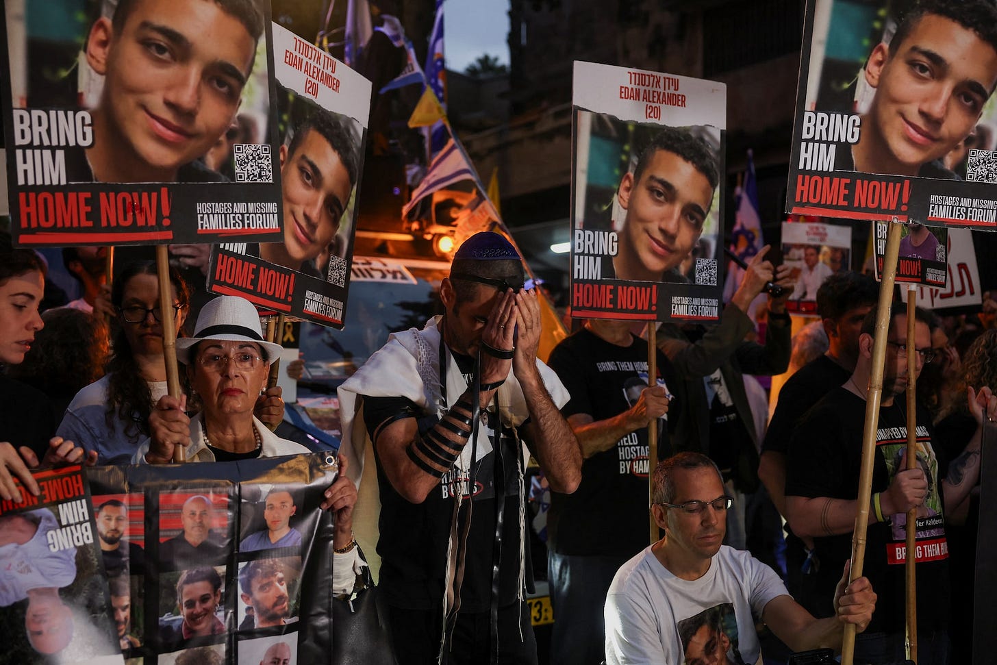 Thousands around the world protest Middle East war on Oct. 7 anniversary - October  7, 2024 | Reuters