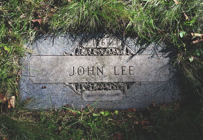 Grave of John Lee in Milwaukee's Forest Home Cemetery