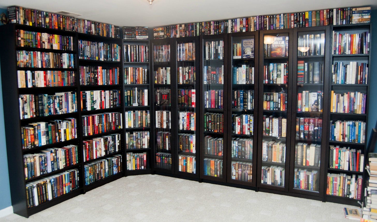 Just surpassed 1,000 books in my collection : r/bookshelf