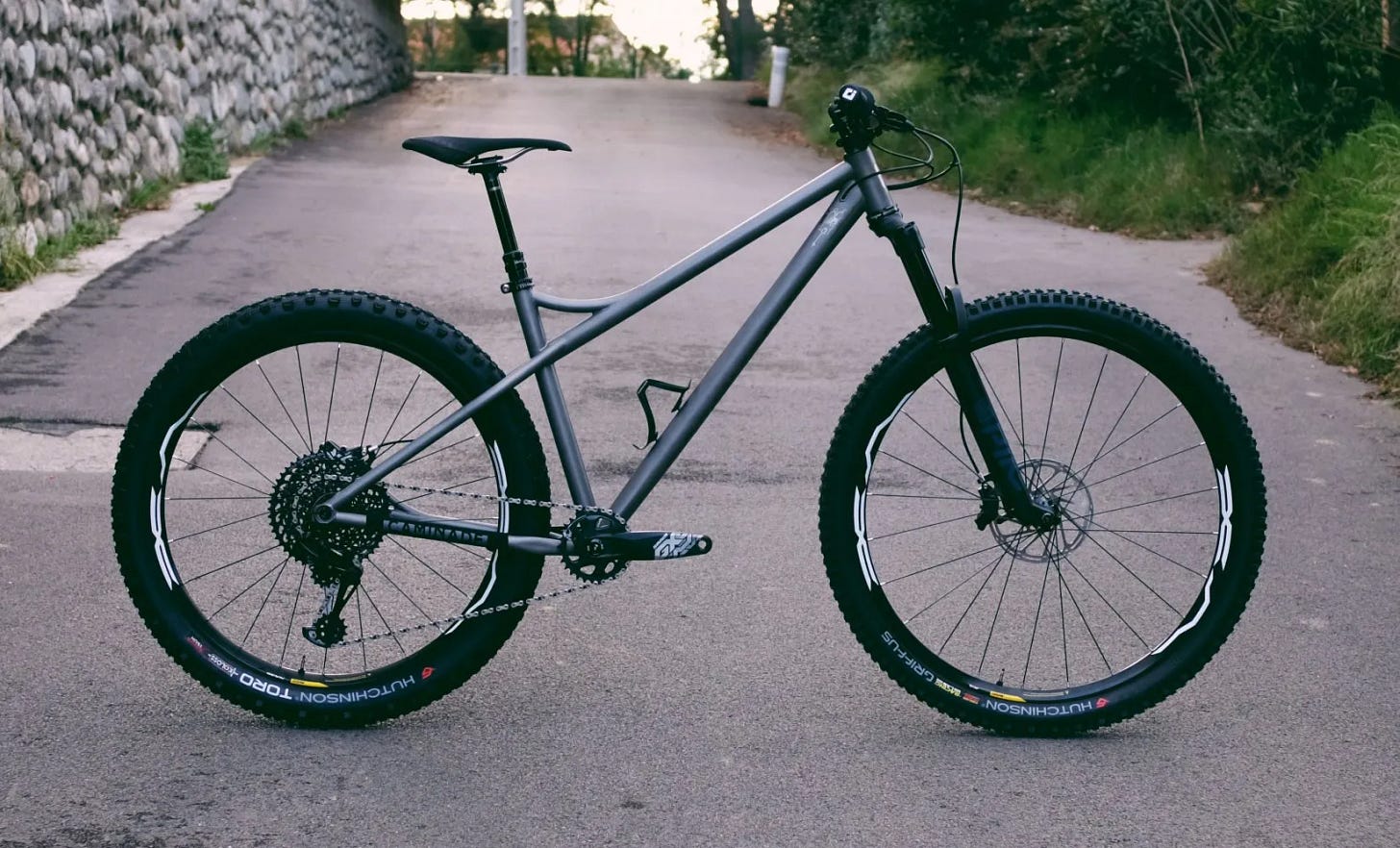 Bikepacking : ai-je raison de passer au titane ? Bikepacking : ai-je raison de passer au titane ?