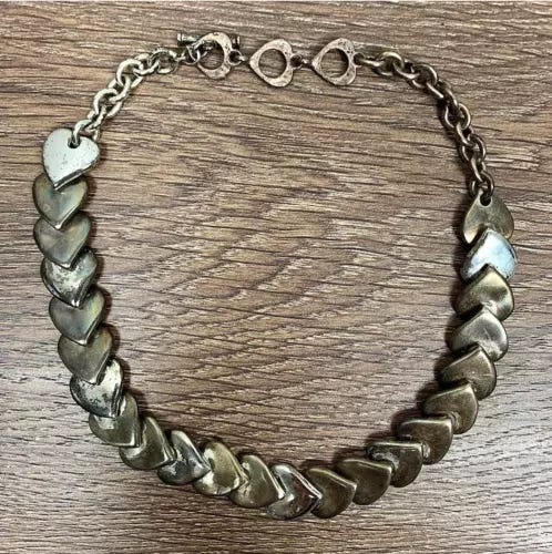 Women’s Vintage 90s Avant Garde Silver Heart Costume Jewelry Choker Necklace - Picture 8 of 8