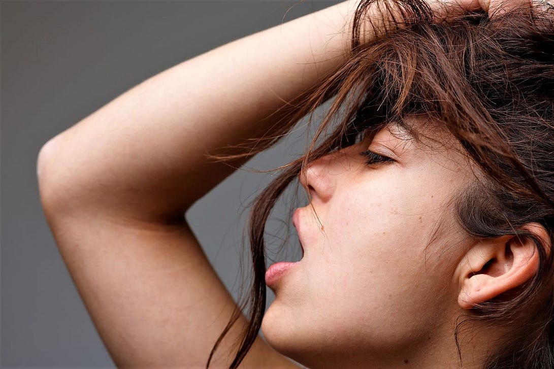A young woman faking her climax… Maybe A young woman faking her climax… Maybe
