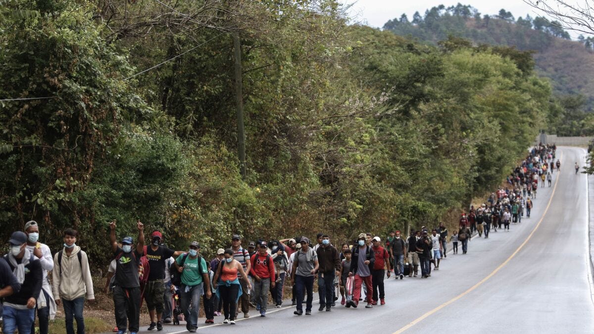 Thousands of migrants walk toward the United States - Los Angeles Times