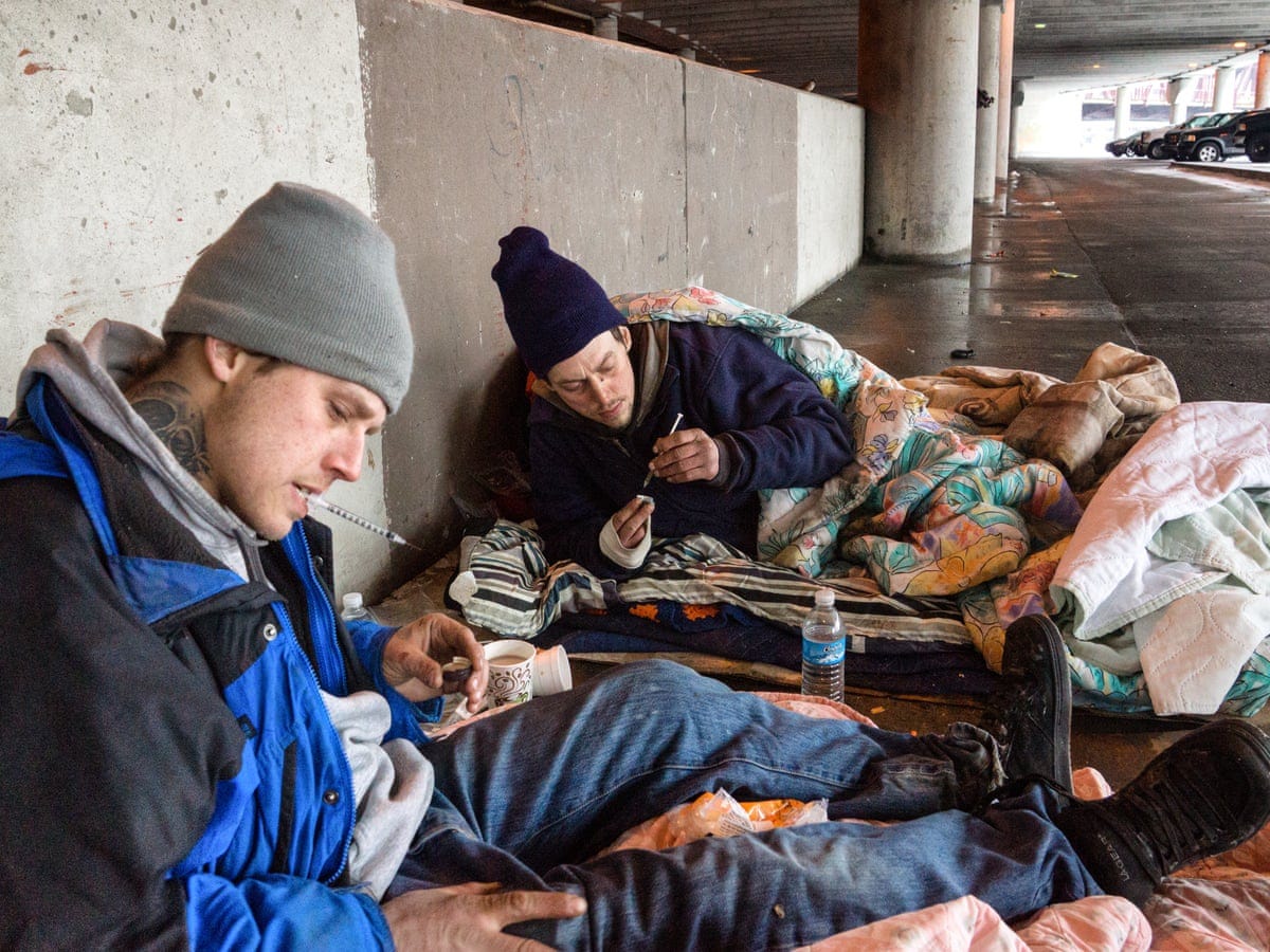 A Chicago neighborhood's endless battle to stop open air drug markets |  Chicago | The Guardian