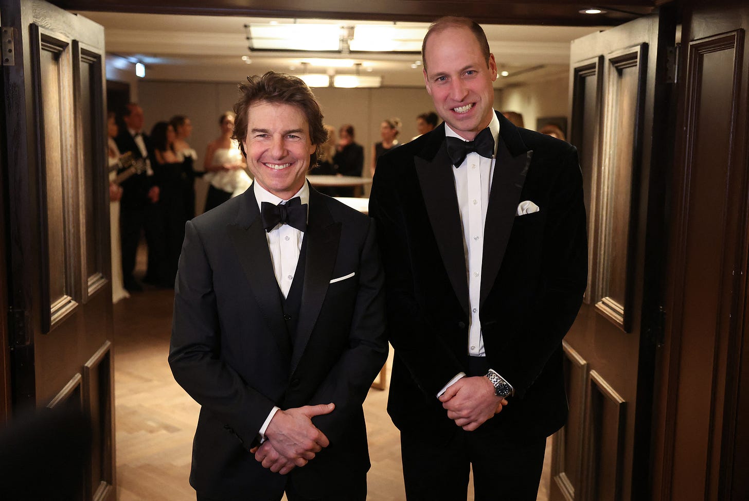 tom cruise poses with prince william at air ambulance event